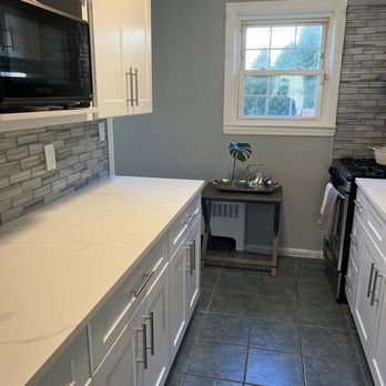 Alejo’s contruction and remodeling - New cabinets installation and tiling services - Decks & Railing Near Me Alejo’s contruction and remodeling - New cabinets installation and tiling services - Decks & Railing Near Me