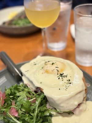 Astoria Cafe & Market by null