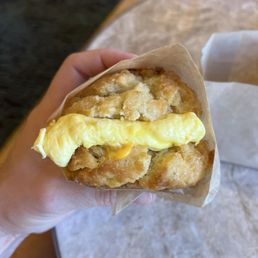 Scramble egg sandwich