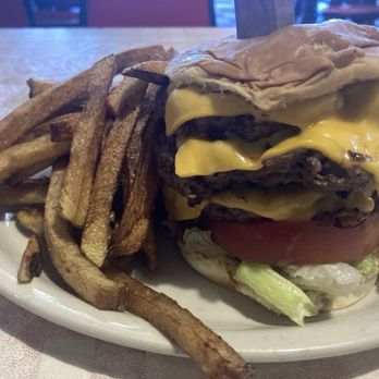 Doe's Eat Place - Steakhouses Near Me - Little Rock, Arkansas