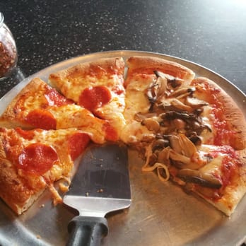 Tony's Pizza Palace - Pizza Near Me - Elgin, South Carolina Tony's Pizza Palace - Pizza Near Me - Elgin, South Carolina