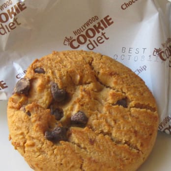 The Hollywood Cookie Diet - Chocolate Chip Cookie. 'Pass for a regular cookie?' Not exactly, according to my taste buds. - Weight Loss Centers Near Me - Sherman Oaks, California The Hollywood Cookie Diet - Chocolate Chip Cookie. 'Pass for a regular cookie?' Not exactly, according to my taste buds. - Weight Loss Centers Near Me - Sherman Oaks, California