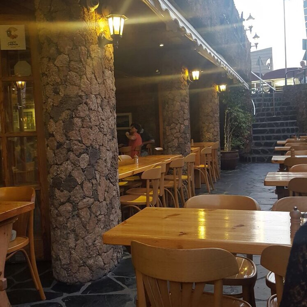 Di Napoli - Outside seating - Italian Near Me - La Oliva, GC