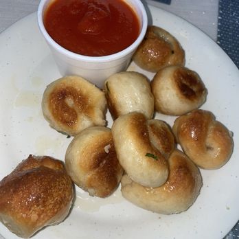 Pomodoro Pizza & More - Garlic Knots (5 pc) - Pizza Near Me - Brandon, Florida Pomodoro Pizza & More - Garlic Knots (5 pc) - Pizza Near Me - Brandon, Florida
