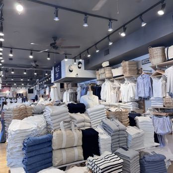 Brandy Melville - interior - Women's Clothing Near Me - Delray Beach, Florida