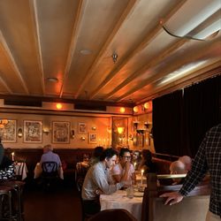 Bar Sardine - Dining area
