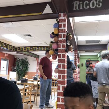 TacoSon - A small crowd came in. - Mexican Near Me - Tampa, Florida