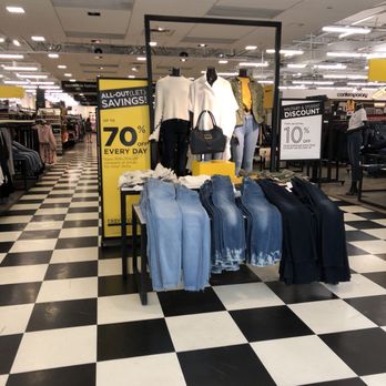Bloomingdale's Outlet - Outlet Stores Near Me - Sunrise, Florida
