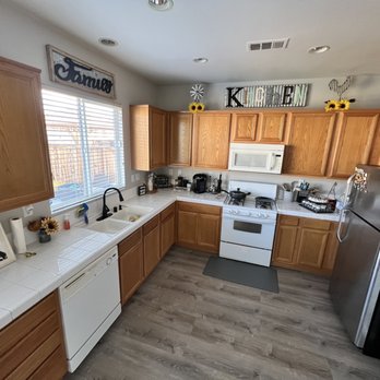 99 Elite Design - Before picture - Flooring Near Me - Victorville, California