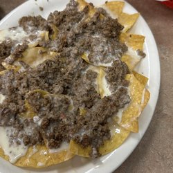 La Montaña - Nachos with beef