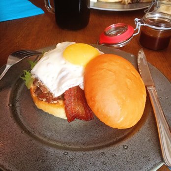 Bada Bing Burger - Restaurants Near Me - Jönköping, F