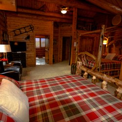 Bitterroot River Ranch - Chalet Room with King and Queen beds