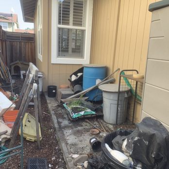 JG Junk Removal & Moving - Messy side yard - Junk Removal & Hauling Near Me JG Junk Removal & Moving - Messy side yard - Junk Removal & Hauling Near Me