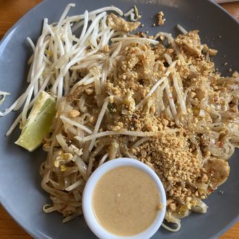 Ubon Thai Kitchen - 1. Regular Pad Thai - Thai Near Me - Eugene, Oregon