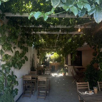 Valerie Confections - outside garden - Chocolatiers & Shops Near Me - Glendale, California Valerie Confections - outside garden - Chocolatiers & Shops Near Me - Glendale, California