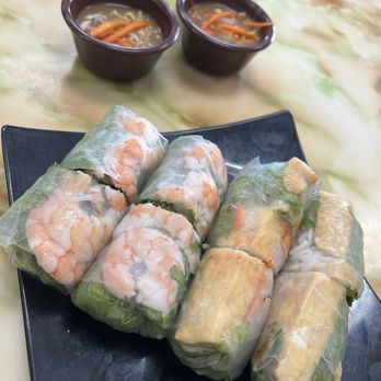 Pho Crystal - 2 Tofu & 2 Shrimp Spring Rolls - Vietnamese Near Me - Carson, California Pho Crystal - 2 Tofu & 2 Shrimp Spring Rolls - Vietnamese Near Me - Carson, California