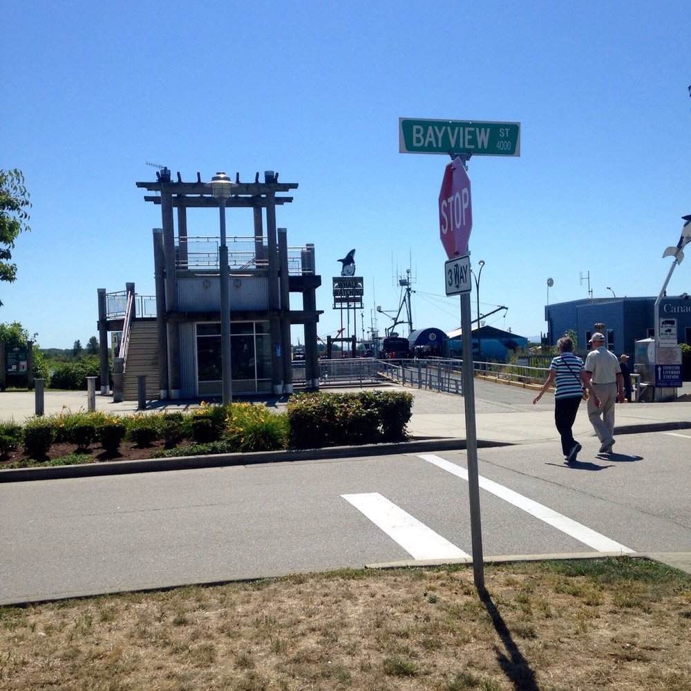 Starbucks - Bayview St & 1Rd - facing Fraser River - Coffee & Tea Near Me - Richmond, British Columbia Starbucks - Bayview St & 1Rd - facing Fraser River - Coffee & Tea Near Me - Richmond, British Columbia