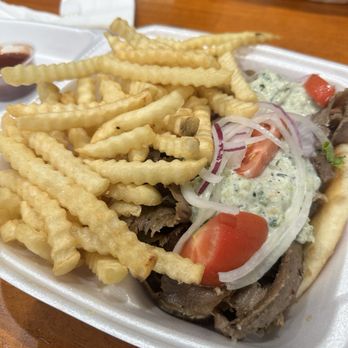 Zeus Restaurant - Gyro dinner - Greek Near Me - Chicago, Illinois Zeus Restaurant - Gyro dinner - Greek Near Me - Chicago, Illinois