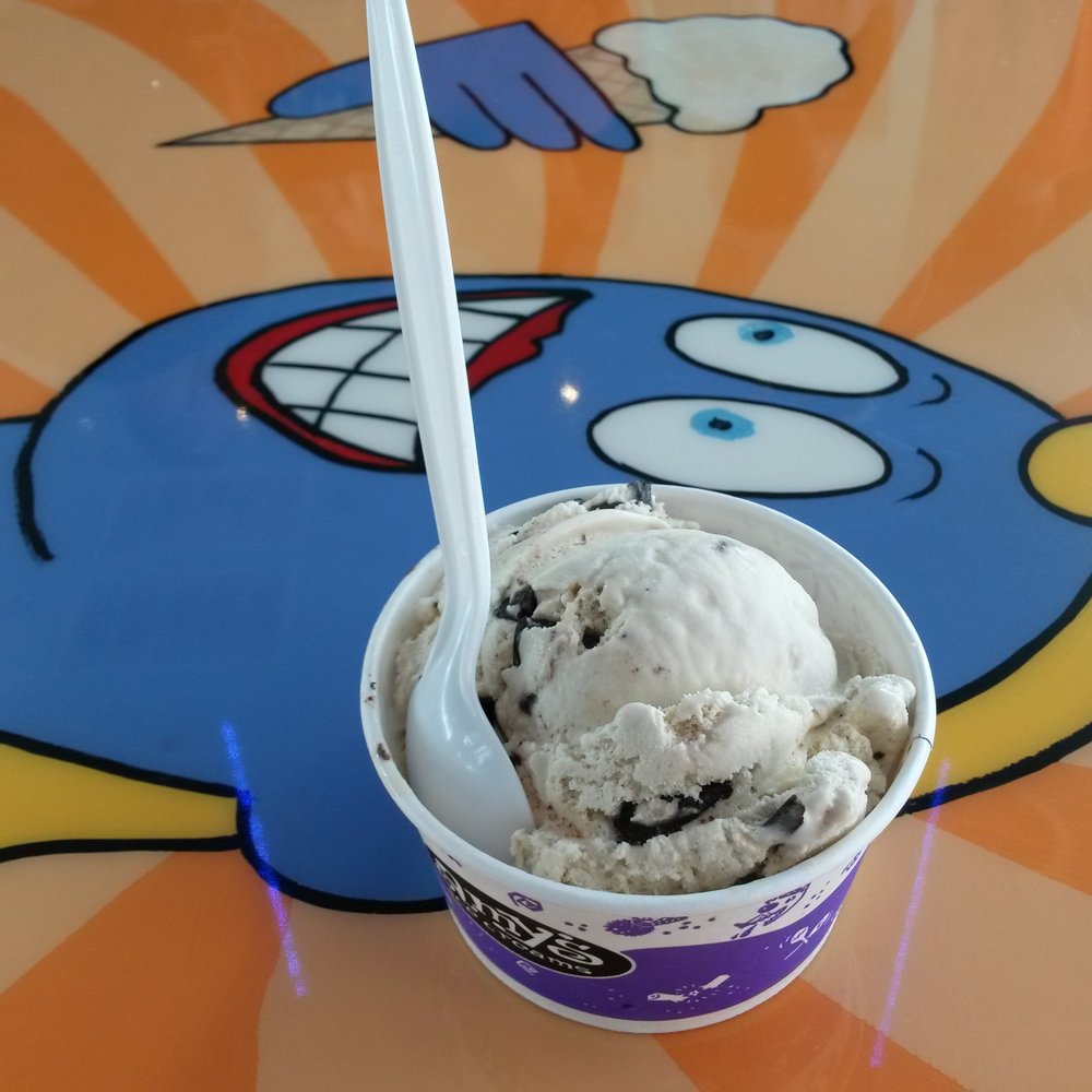 Amy's Ice Creams - The triple-mexican vanilla, set on a very enthusiastic table drawing. - Ice Cream & Frozen Yogurt Near Me - Austin, Texas