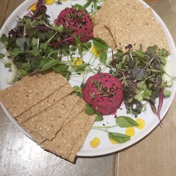 Divya's Kitchen - Beet Hummus with crackers (gf) - Vegan Near Me - New York, New York