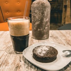 Cafeincup - Café frappé et fondant au chocolat