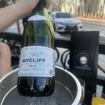 Perla - House Champagne 10/10 - Tapas/Small Plates Near Me - Santa Ana, California