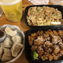 China Star - Steamed Dumplings (7), Sesame Chicken, Wonton Soup, House Special Lo Mein