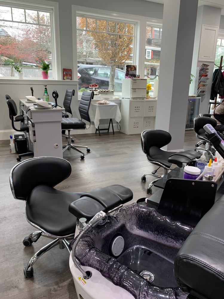 TIFFANY NAILS & CO 1 Brook St, Cohasset, Massachusetts Nail Salons