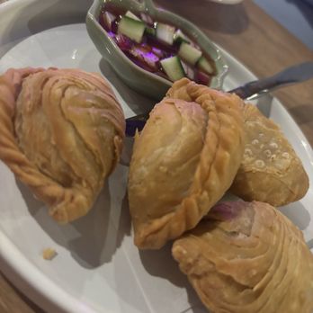 Kao Thai Kitchen - Chicken Curry Puff (4) - Thai Near Me - Pinellas Park, Florida