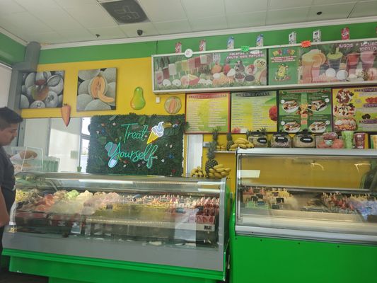 Mateo's Ice Cream & Fruit Bars by null