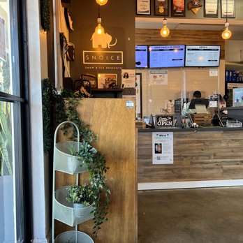 Snoice - Snoice entrance - Bubble Tea Near Me - Spring Valley, California Snoice - Snoice entrance - Bubble Tea Near Me - Spring Valley, California