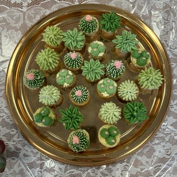 Frostin In Boston - Succulent mini cupcakes - Bakeries Near Me - Medford, Massachusetts