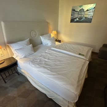 Gewandhaus Dresden, Autograph Collection - Room 115 - Hotels Near Me - Dresden, SN