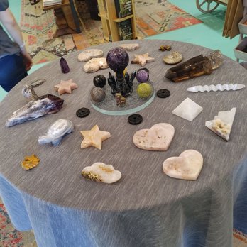 Wild HeArtist - Art Galleries Near Me - Hilo, Hawaii