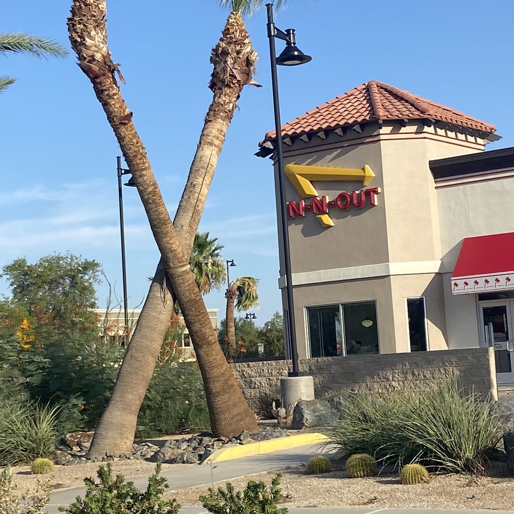 In-N-Out Burger - Outside - Burgers Near Me - Surprise, Arizona In-N-Out Burger - Outside - Burgers Near Me - Surprise, Arizona