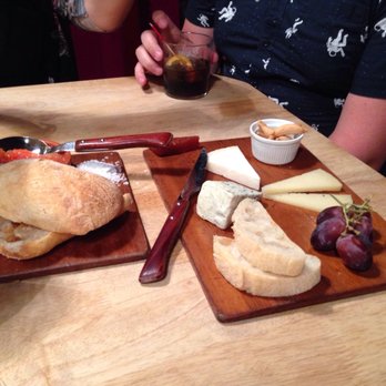 Bar Tozino - Cheese plate - Spanish Near Me - London, XGL