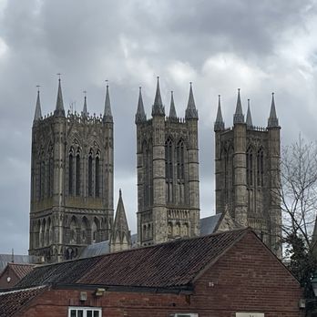 Lincoln Cathedral - Towers - Churches Near Me - Lincoln, LIN Lincoln Cathedral - Towers - Churches Near Me - Lincoln, LIN