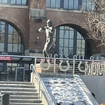 Peyton Manning Statue - Public Art Near Me - Indianapolis, Indiana Peyton Manning Statue - Public Art Near Me - Indianapolis, Indiana
