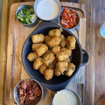 Finney's Crafthouse - Burbank - Loaded tots - deconstructed to share with the vegan hubby. - New American Near Me - Burbank, California