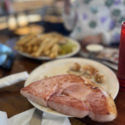 Betty's Cafe - Ham steak