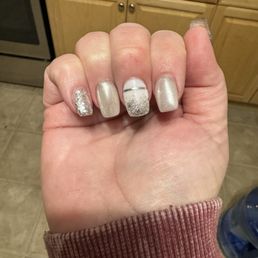 I went in with a picture.. THESE ARE SO MUCH PRETTIER IN PERSON!!!