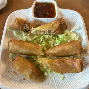 Hokkaido - Harumaki (SpringRolls) with amazing sweet chili sauce. - Sushi Bars Near Me - Columbia, Missouri