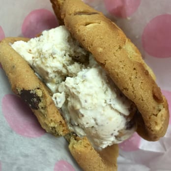 Baskin-Robbins - Dark choco chip on bottom, peanut butter choco chip on top and Snickers ice cream in the middle! Cookies are WARM! ;) - Ice Cream & Frozen Yogurt Near Me - Alhambra, California Baskin-Robbins - Dark choco chip on bottom, peanut butter choco chip on top and Snickers ice cream in the middle! Cookies are WARM! ;) - Ice Cream & Frozen Yogurt Near Me - Alhambra, California