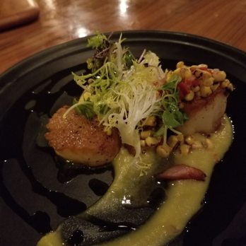 STK Steakhouse - Seared sea scallops - Steakhouses Near Me - Chicago, Illinois
