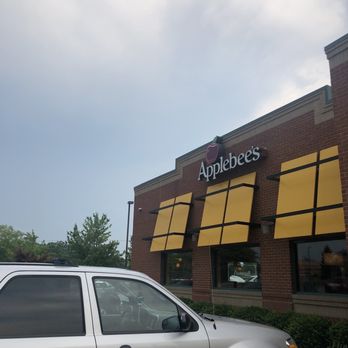 Applebee's Grill + Bar - Exterior - Sports Bars Near Me - Fern Creek, Kentucky