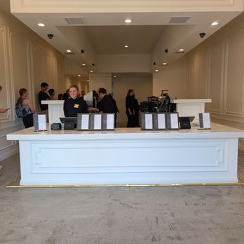Desouro - Interior - Bubble Tea Near Me - Irvine, California Desouro - Interior - Bubble Tea Near Me - Irvine, California