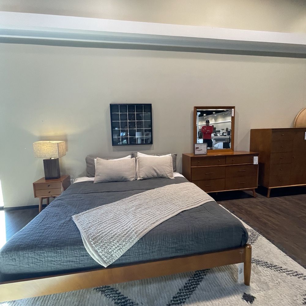 Living Spaces - Furniture Stores Near Me - Pflugerville, Texas