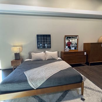 Living Spaces - Furniture Stores Near Me - Pflugerville, Texas