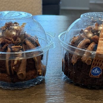 Nothing Bundt Cakes - One cake is smaller than the other. Not to mention the icing ratio is off compared to their signature icing. - Desserts Near Me - Pearland, Texas Nothing Bundt Cakes - One cake is smaller than the other. Not to mention the icing ratio is off compared to their signature icing. - Desserts Near Me - Pearland, Texas