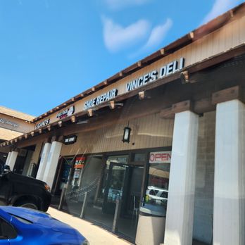 Vince's Deli - Sandwiches Near Me - Pasadena, California